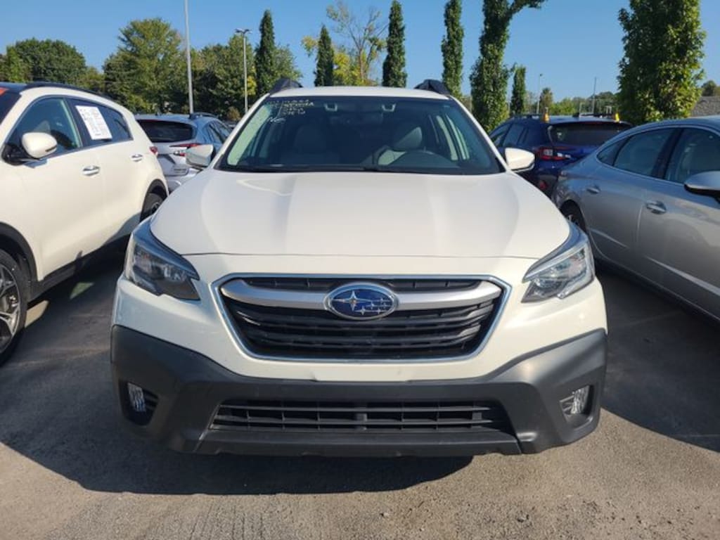 Used 2022 Subaru Outback Premium SUV
