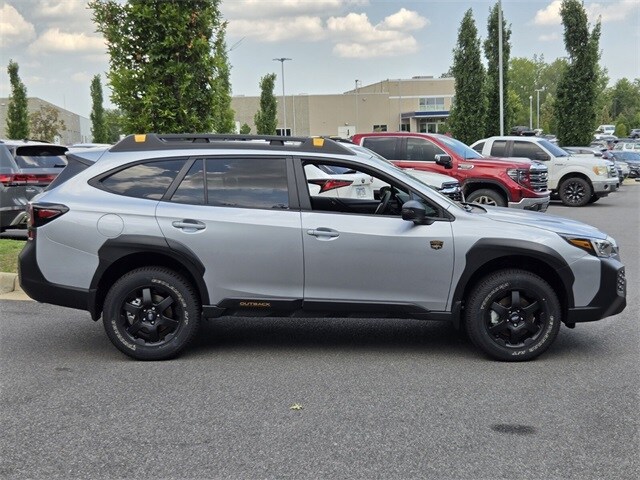 2025 Subaru Outback Wilderness photo 2