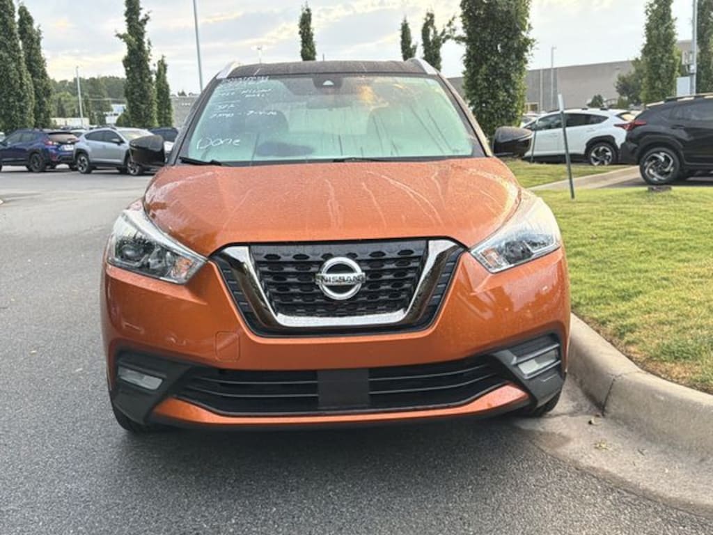 Used 2020 Nissan Kicks SR SUV