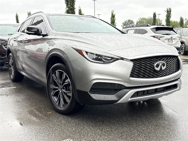 2019 Infiniti QX30 Luxe photo 3