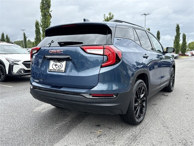 2024 Gmc Terrain SLT photo 2