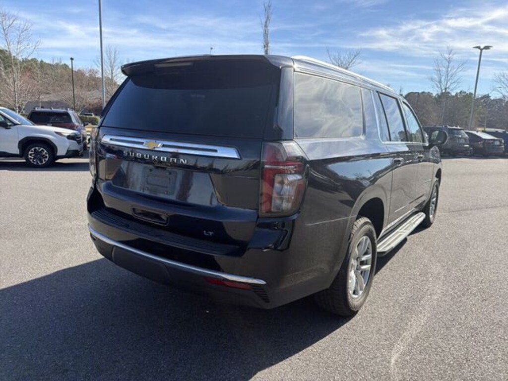 Used 2024 Chevrolet Suburban LT SUV