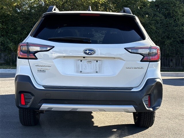 2022 Subaru Outback Limited photo 3