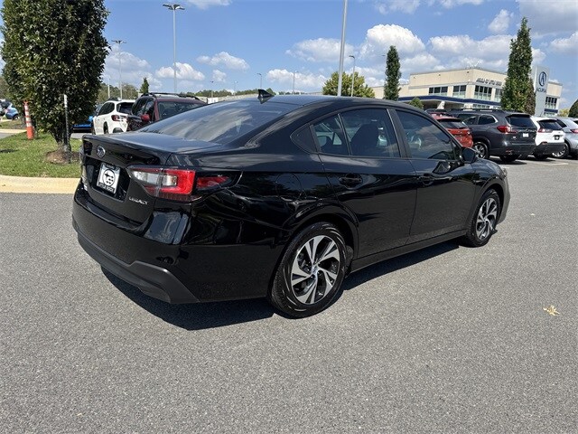 2025 Subaru Legacy Premium photo 3