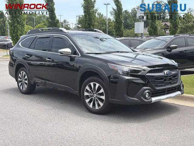 2025 Subaru Outback Touring's photo