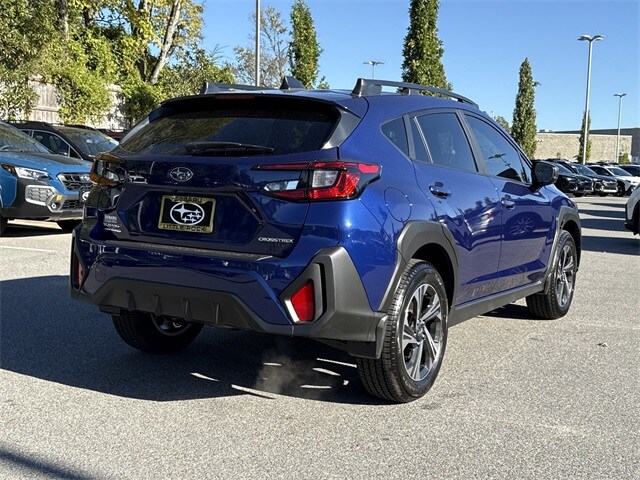2025 Subaru Crosstrek Premium photo 3