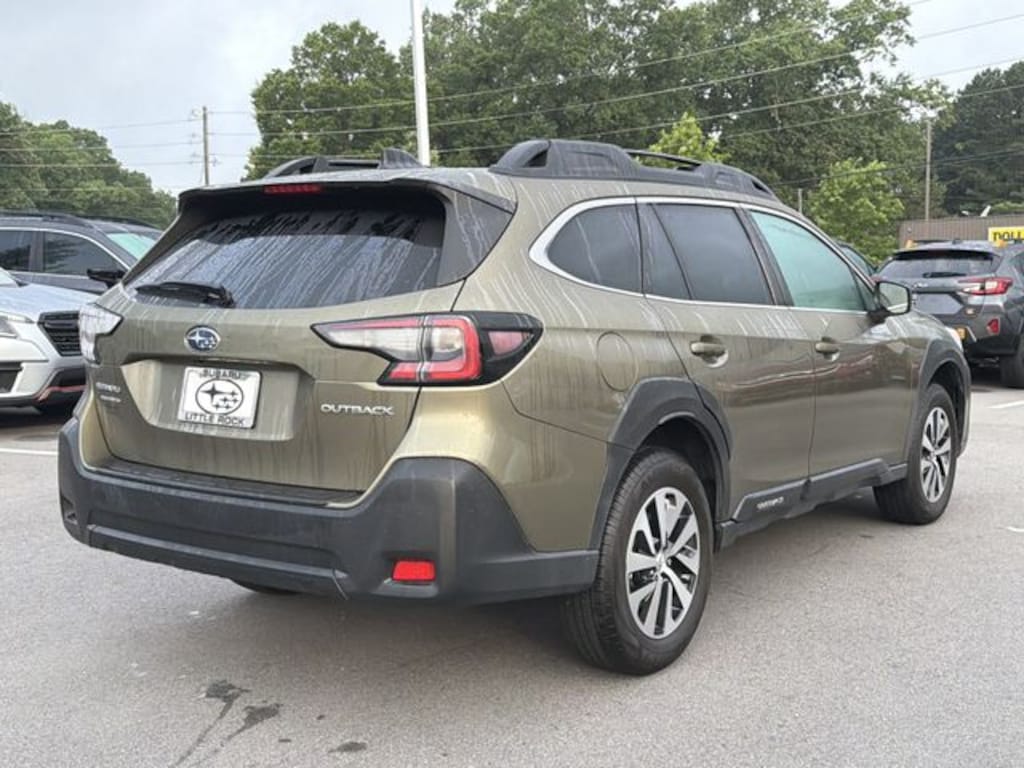 Used 2024 Subaru Outback Premium SUV