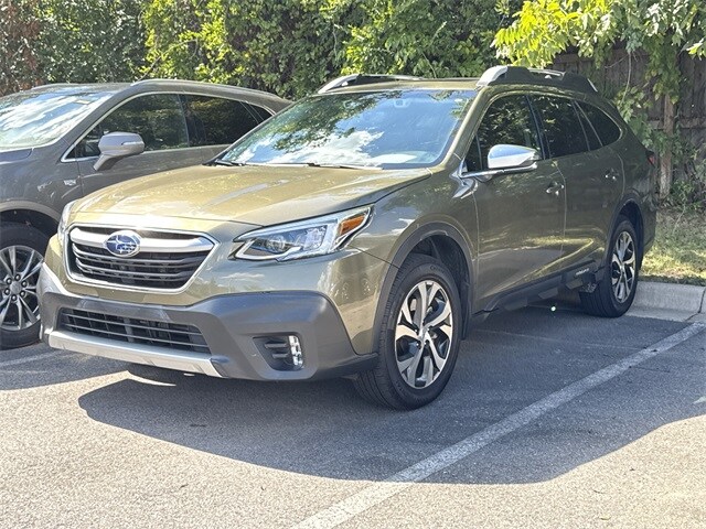 2020 Subaru Outback Touring XT photo 3