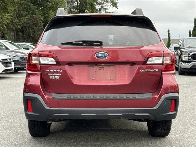2018 Subaru Outback 2.5i Premium photo 3