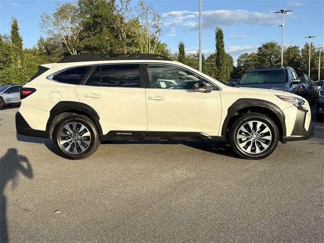 2023 Subaru Outback Limited photo 2