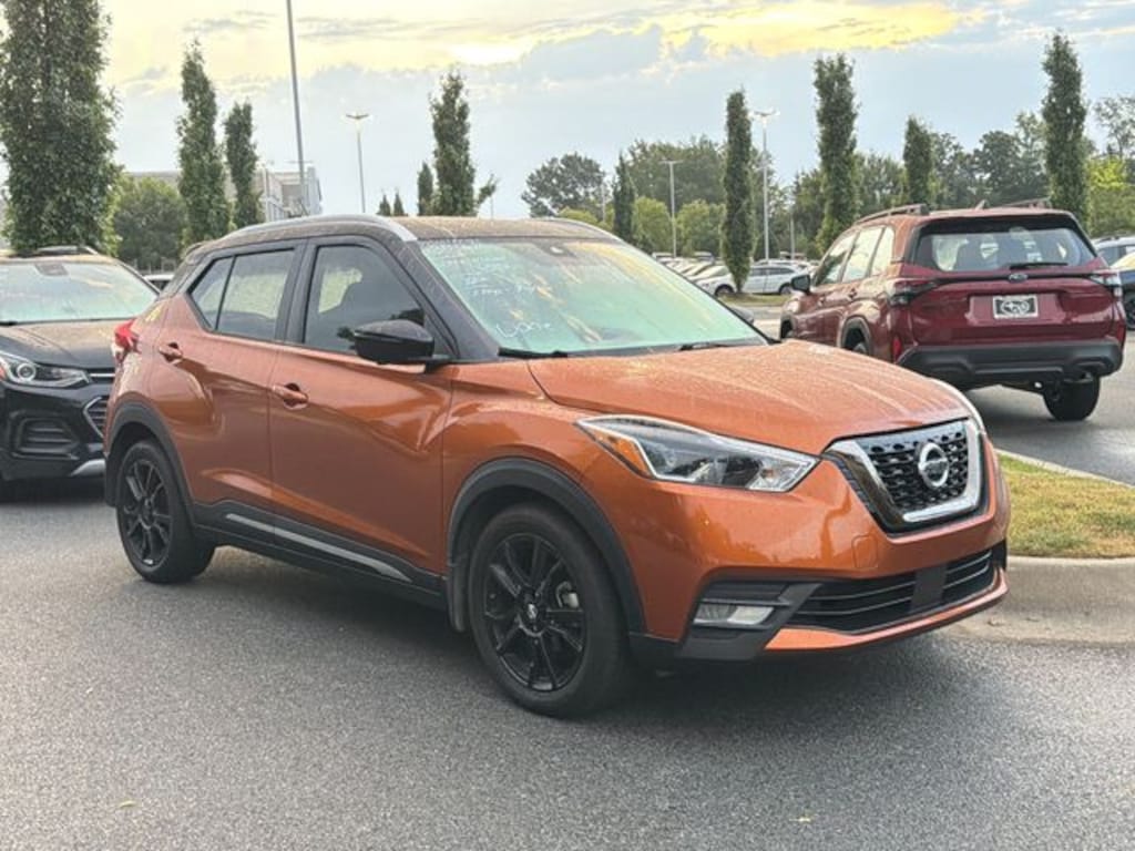 Used 2020 Nissan Kicks SR SUV