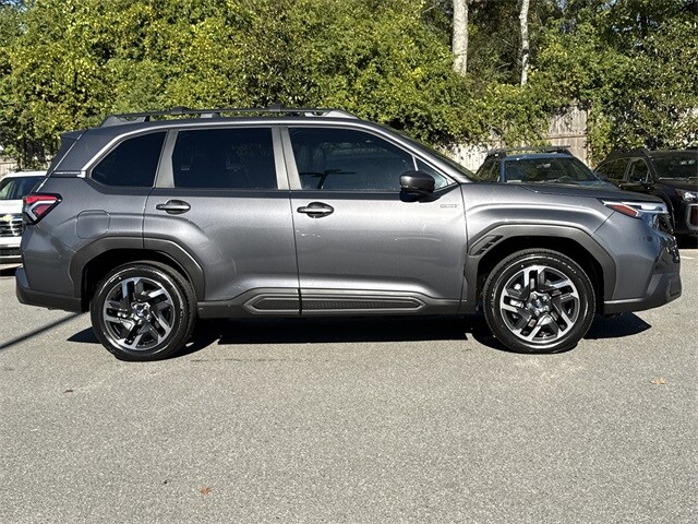 2025 Subaru Forester Limited photo 2