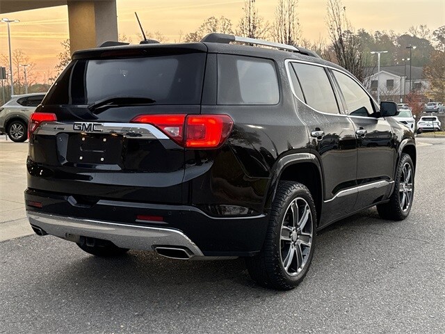 2018 Gmc Acadia Denali photo 2