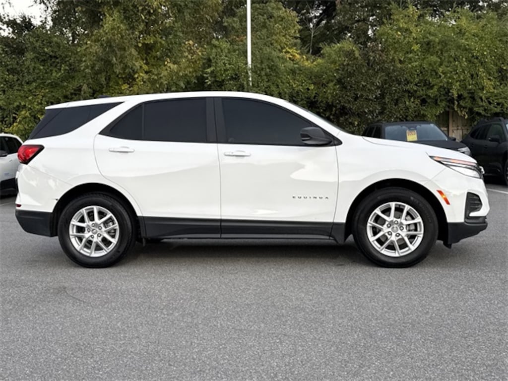 Used 2024 Chevrolet Equinox LS SUV