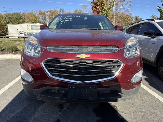 2017 Chevrolet Equinox LT photo 2