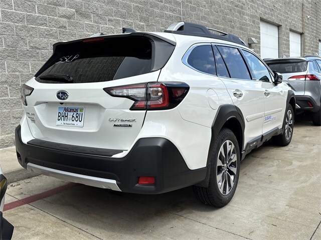 2025 Subaru Outback Touring photo 3