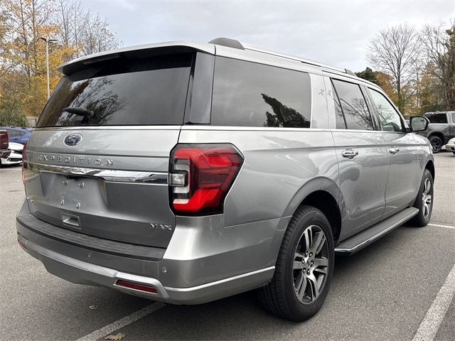 2022 Ford Expedition MAX Limited photo 4