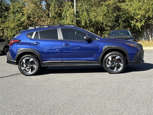 2025 Subaru Crosstrek Limited photo 2