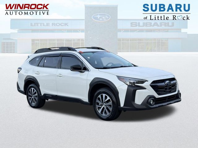 2025 Subaru Outback Premium's photo