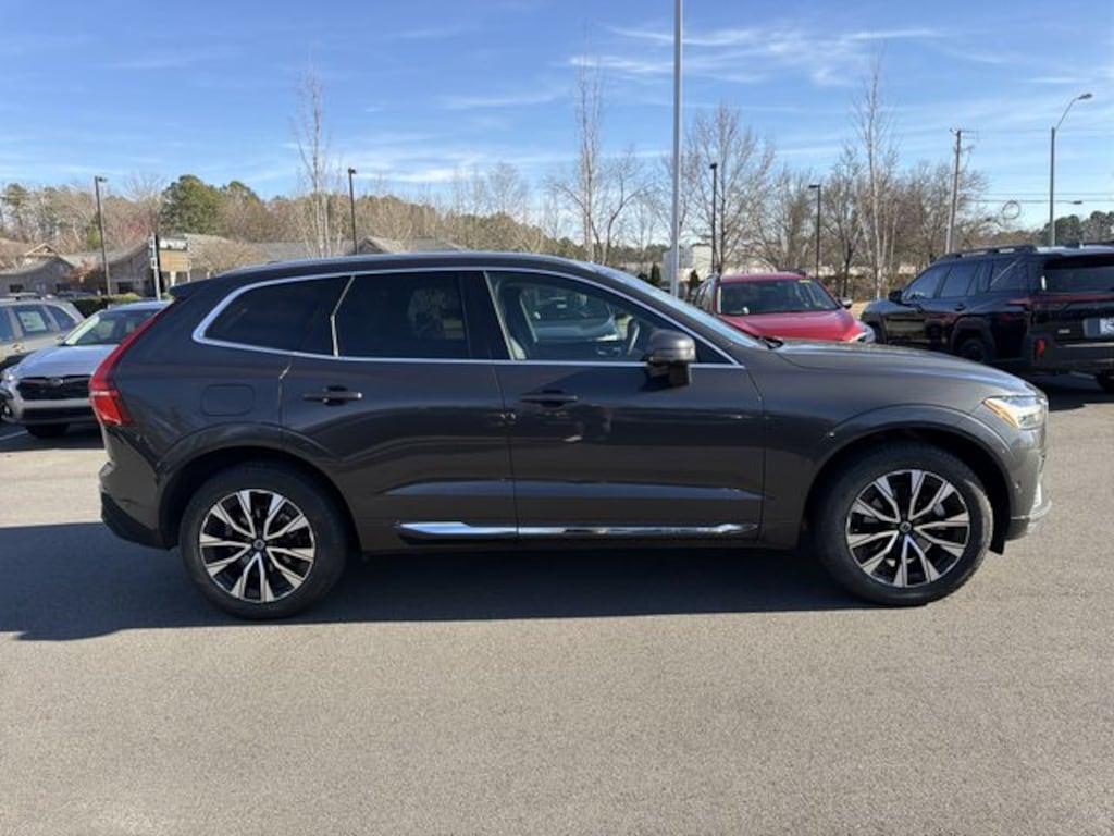 Used 2023 Volvo XC60 B5 Plus Bright Theme SUV