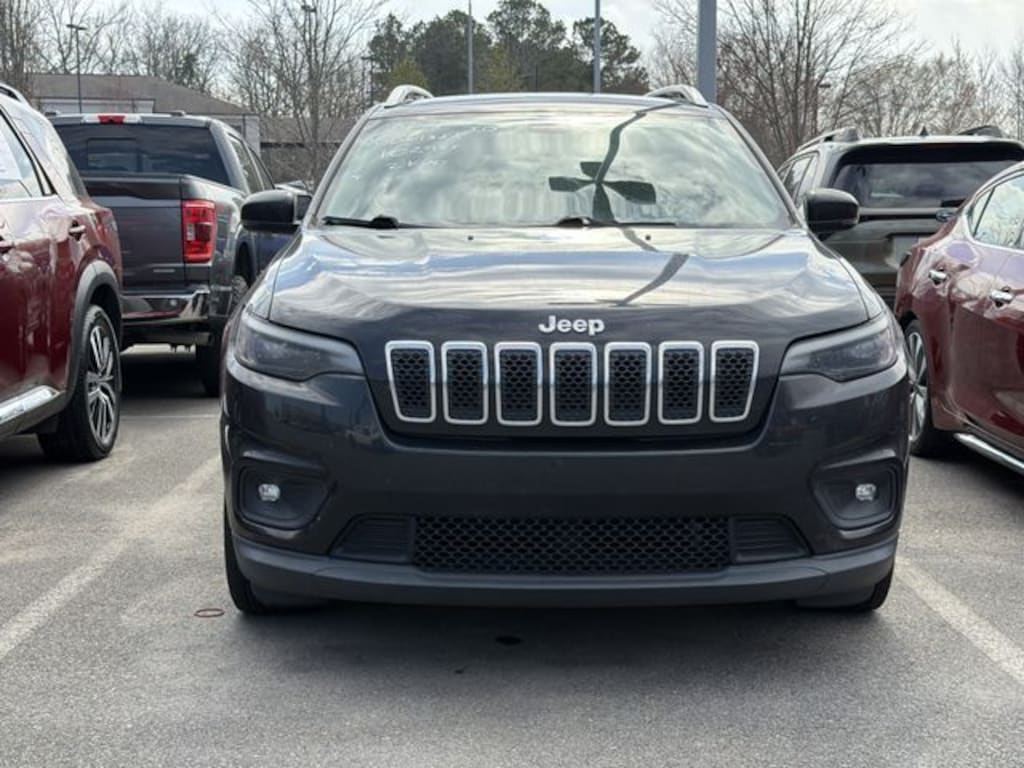 Used 2019 Jeep Cherokee Latitude Plus SUV