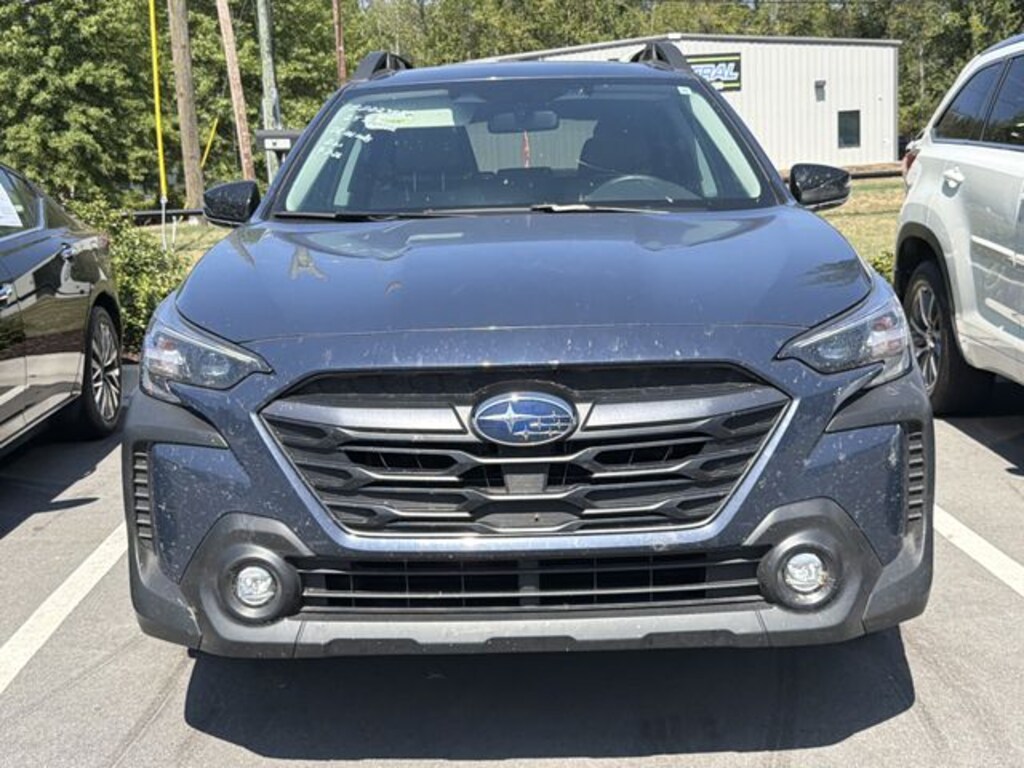 Used 2025 Subaru Outback Premium SUV