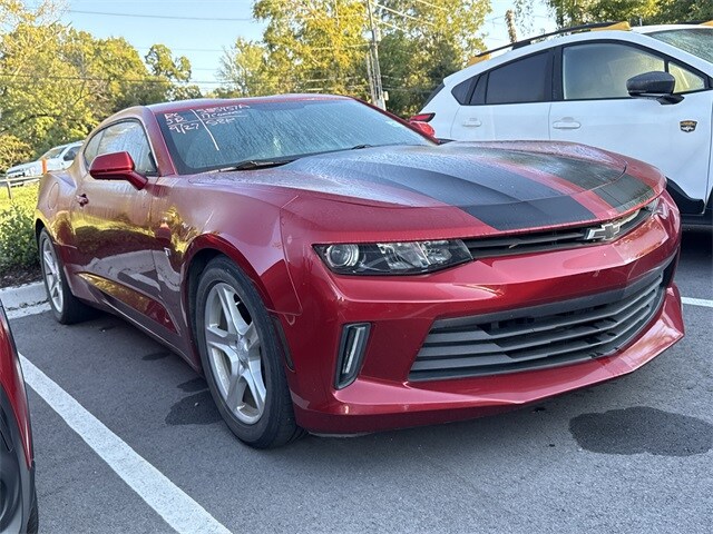 2017 Chevrolet Camaro 1LT photo 3
