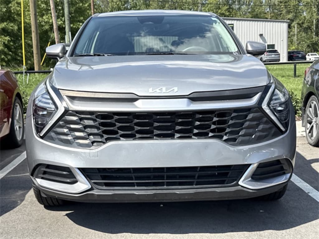 Used 2024 Kia Sportage LX SUV