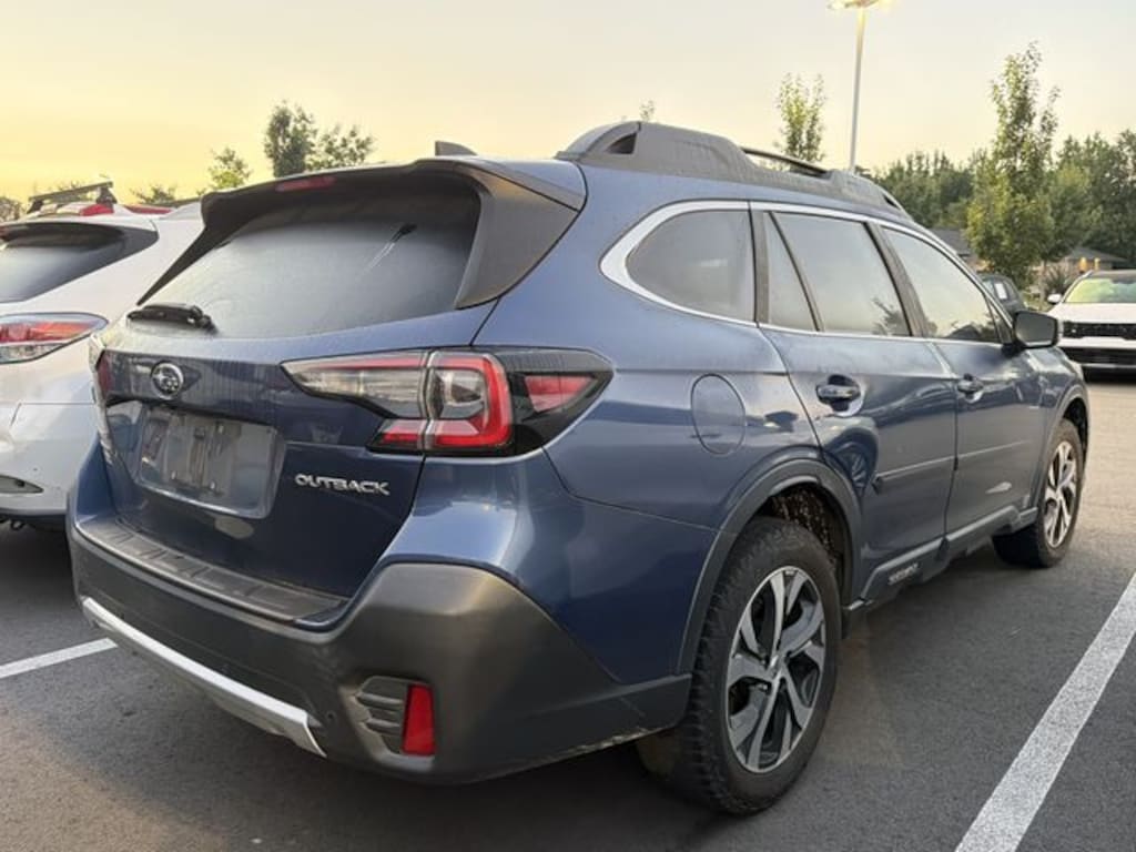 Used 2022 Subaru Outback Limited SUV