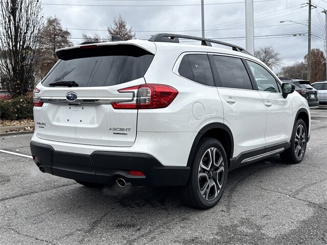 2025 Subaru Ascent Limited photo 3