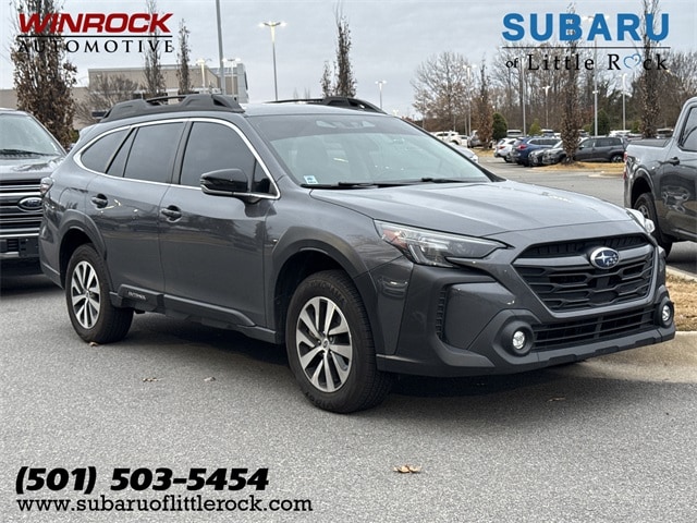 2024 Subaru Outback Premium's photo