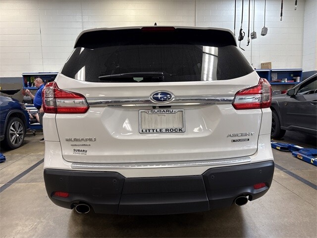 2021 Subaru Ascent Touring photo 3
