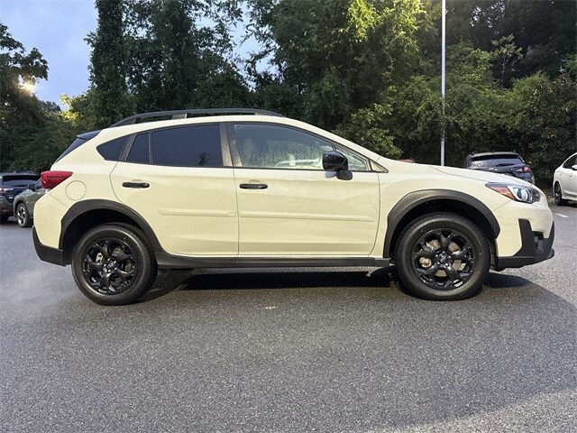 2023 Subaru Crosstrek Premium photo 2