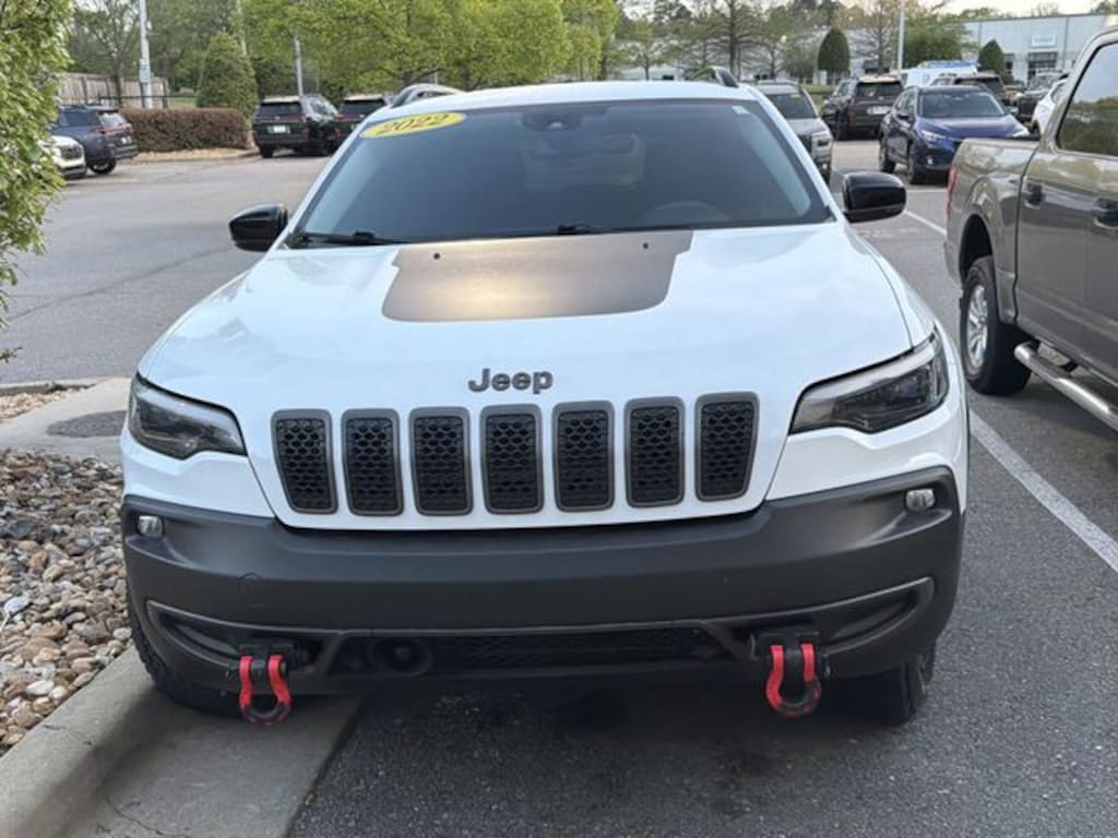 Used 2022 Jeep Cherokee Trailhawk SUV