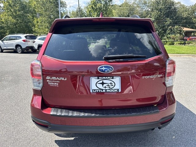2018 Subaru Forester 2.5i Premium photo 3
