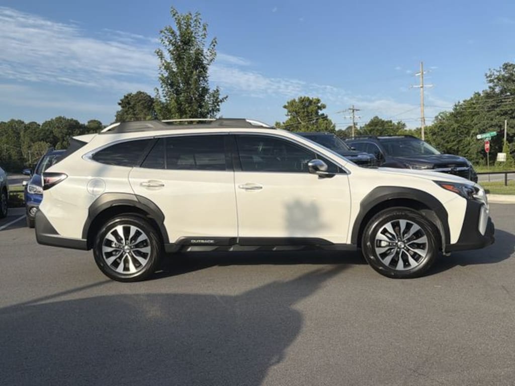 Used 2025 Subaru Outback Touring XT SUV