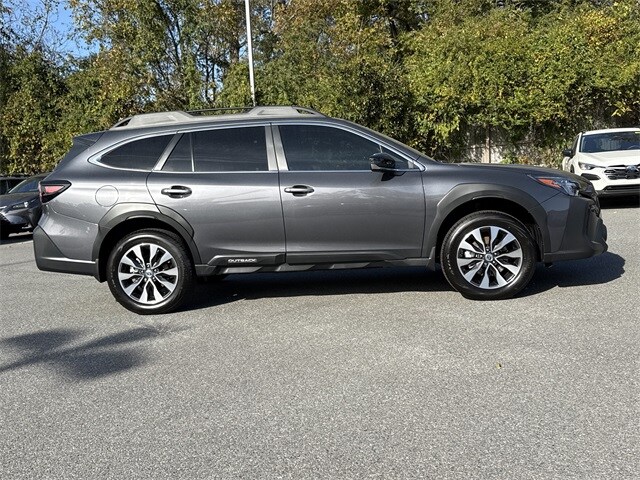 2025 Subaru Outback Limited photo 2