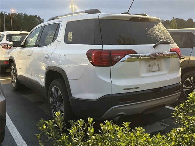 2017 Gmc Acadia SLT photo 2