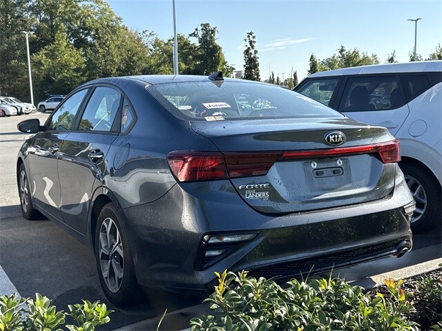 2019 Kia Forte LXS photo 4