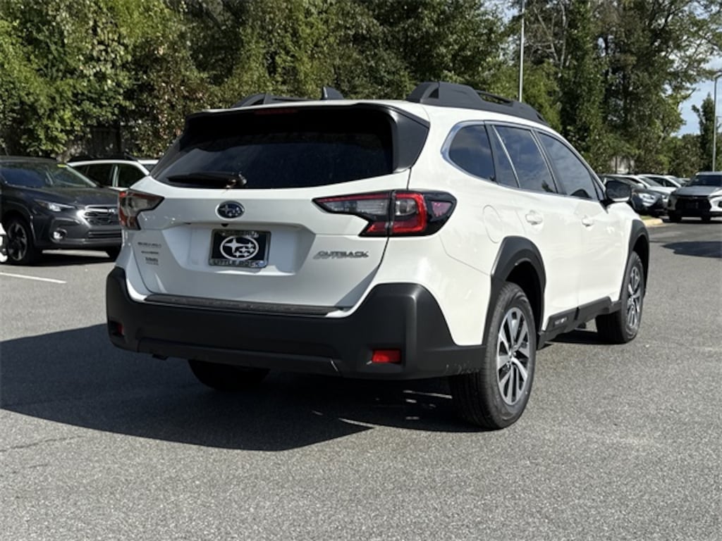 New 2025 Subaru Outback Premium SUV