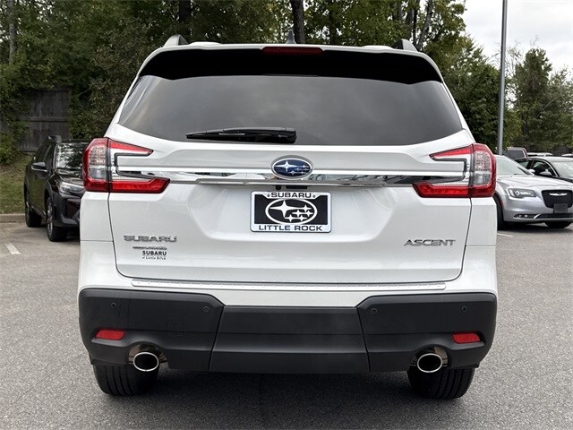 2025 Subaru Ascent Premium photo 2