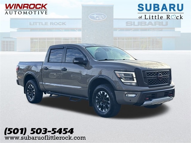 2023 Nissan Titan PRO-4X's photo
