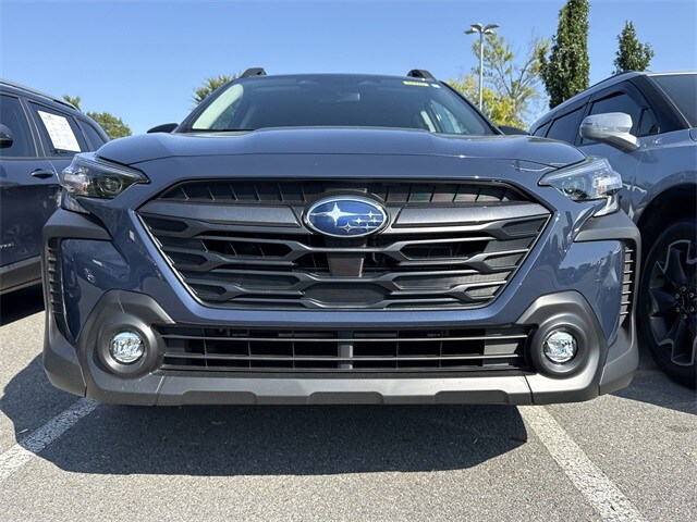 2025 Subaru Outback Premium photo 3