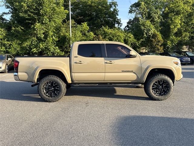 Used 2019 Toyota Tacoma SR5 with VIN 3TMAZ5CN6KM083724 for sale in Little Rock