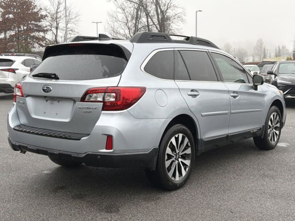 Used 2017 Subaru Outback 3.6R SUV