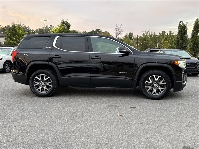 2020 Gmc Acadia SLE photo 2