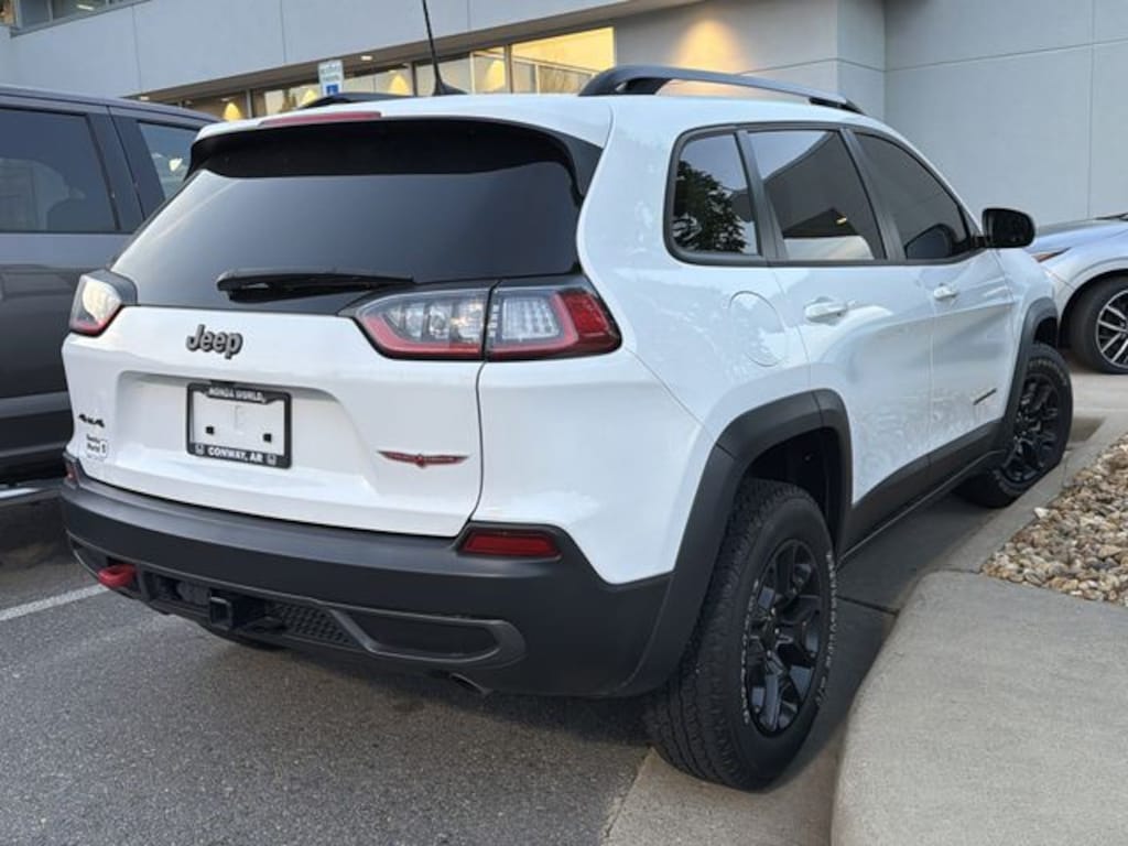 Used 2022 Jeep Cherokee Trailhawk SUV