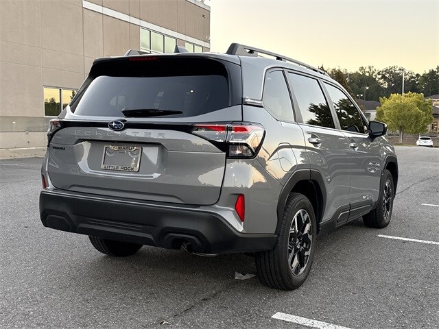 2025 Subaru Forester Premium Base photo 3