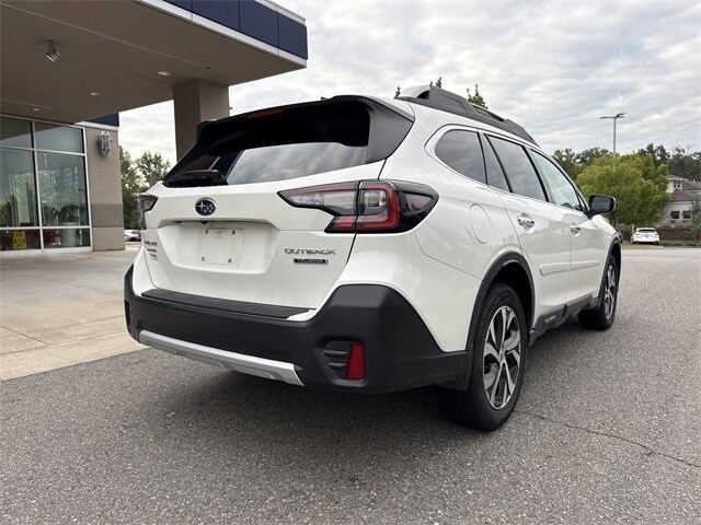 2021 Subaru Outback Touring photo 2