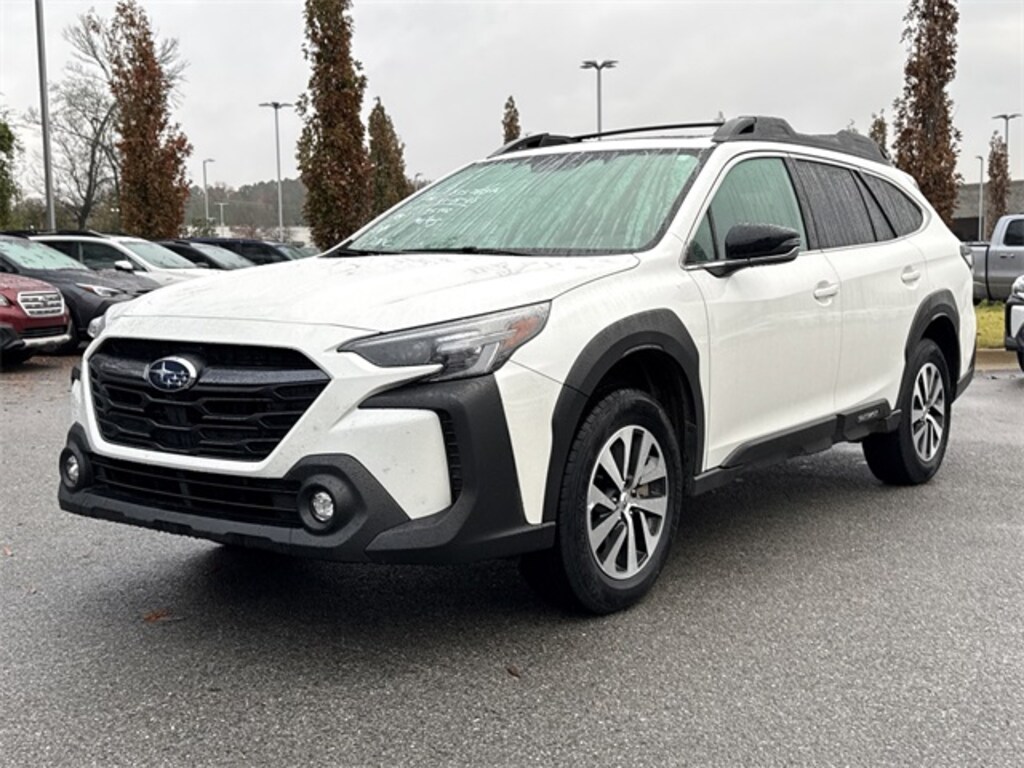 Used 2024 Subaru Outback Premium SUV